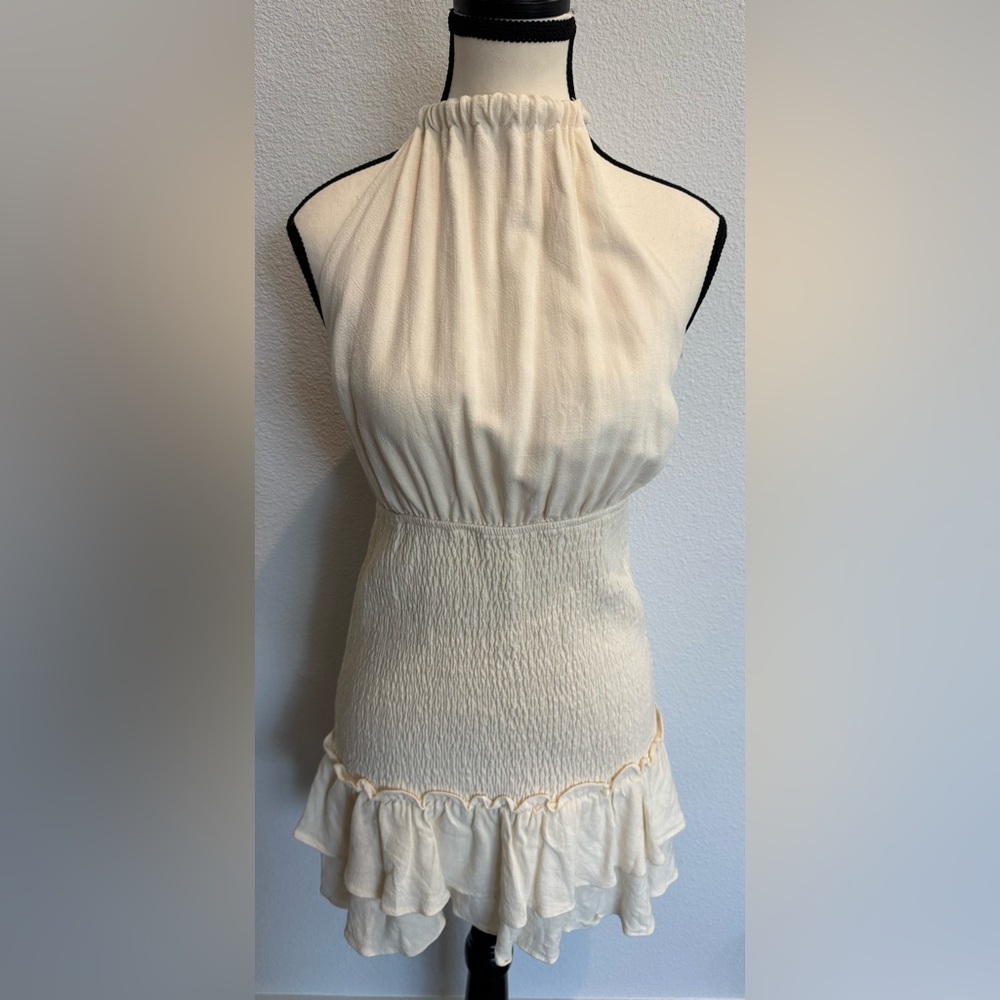 Mable Med Cream Chic Sleeveless Mini Dress